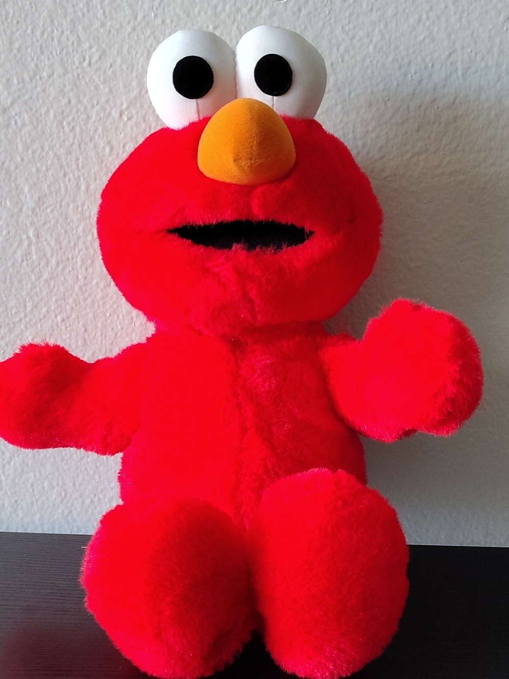 Vintage 1997 Tyco Toss & Tickle Me Elmo 19" Plush Sesame Street Works